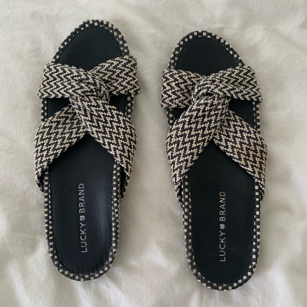 Lucky Brand Black and White Woven Cross Strap Sandals